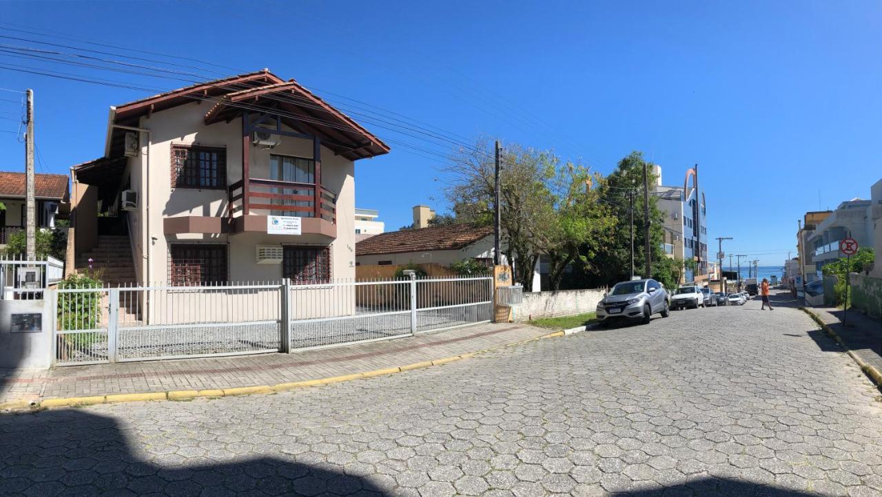 Apartamentos Vo Lela Bombinhas Luaran gambar